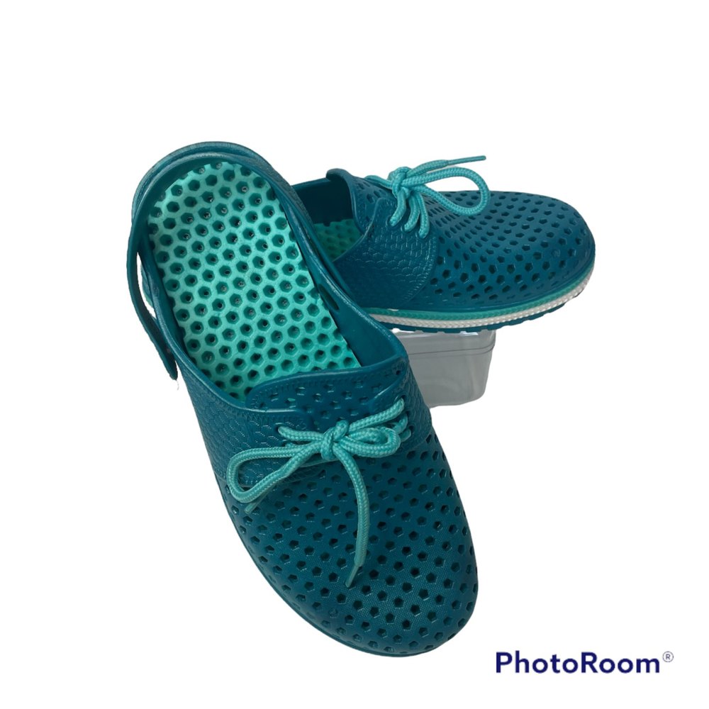 CROMER RESORTWEAR Turquoise Blue RUBBER MULES W/ BACK STRAP Water Shoes SZ US 8